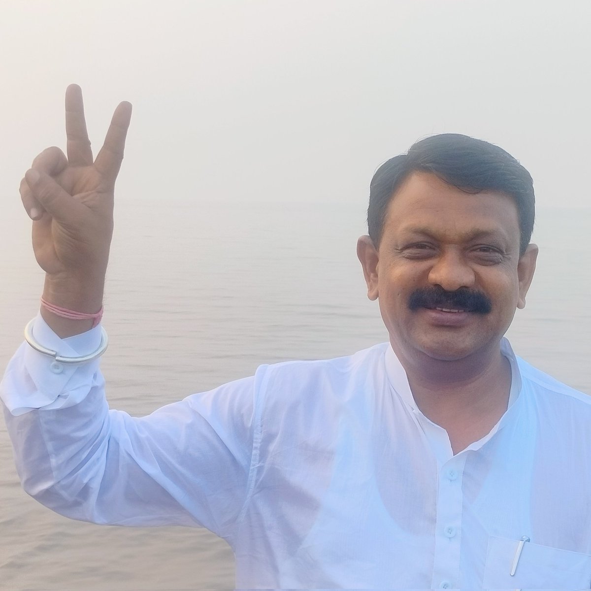 BhagatsinghPat9's tweet image. जय भाजपा
विजय भाजपा 
बधाई 
💐💐💐💐💐

ना मैं गिरा और न मेरी उम्मीदों के मीनार गिरे,,,,,,
 पर कुछ लोग मुझे गिराने में 
कई बार गिरे,,,,,,