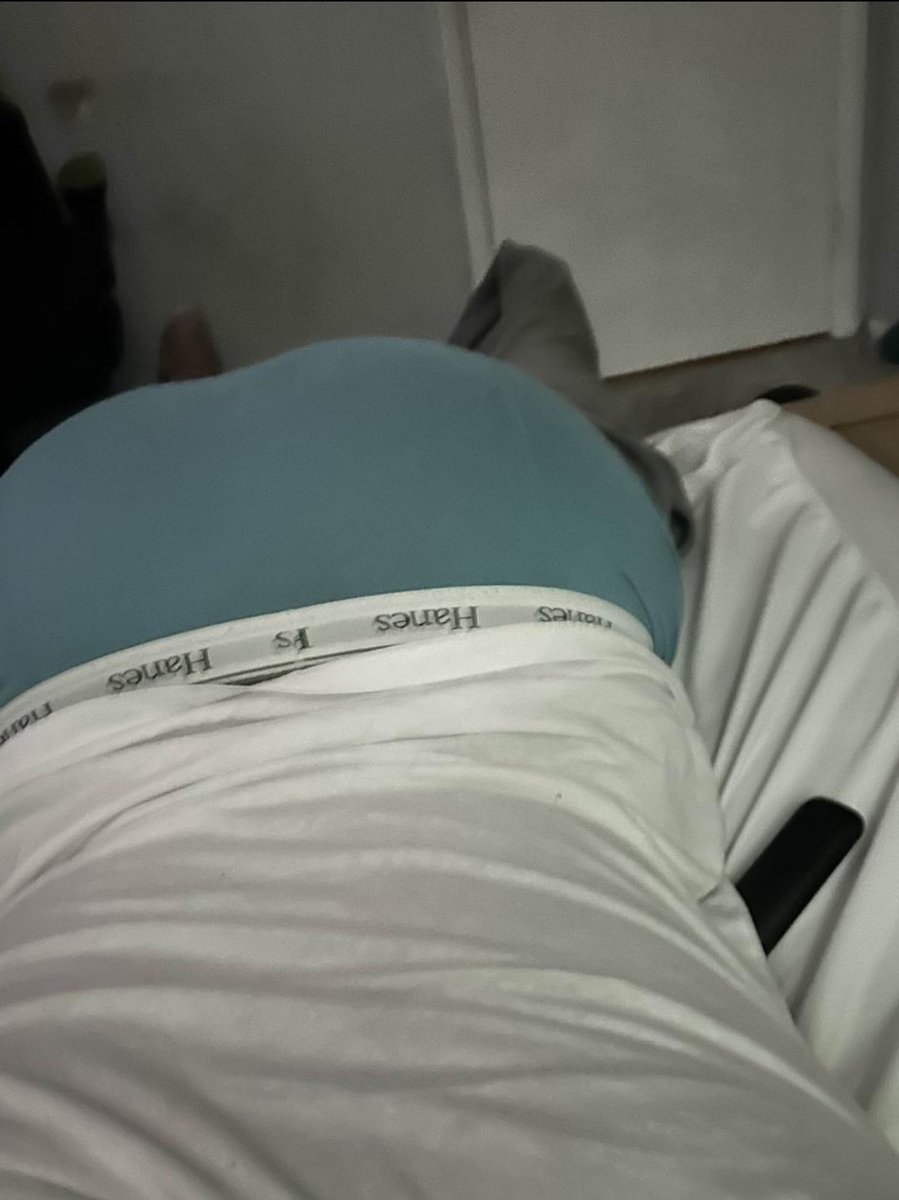 StarryTheChub's tweet photo. First ever post should I post more? #gay #chubby #femboy #ass #asspic #dmsopen https://t.co/lg7s0yafZm