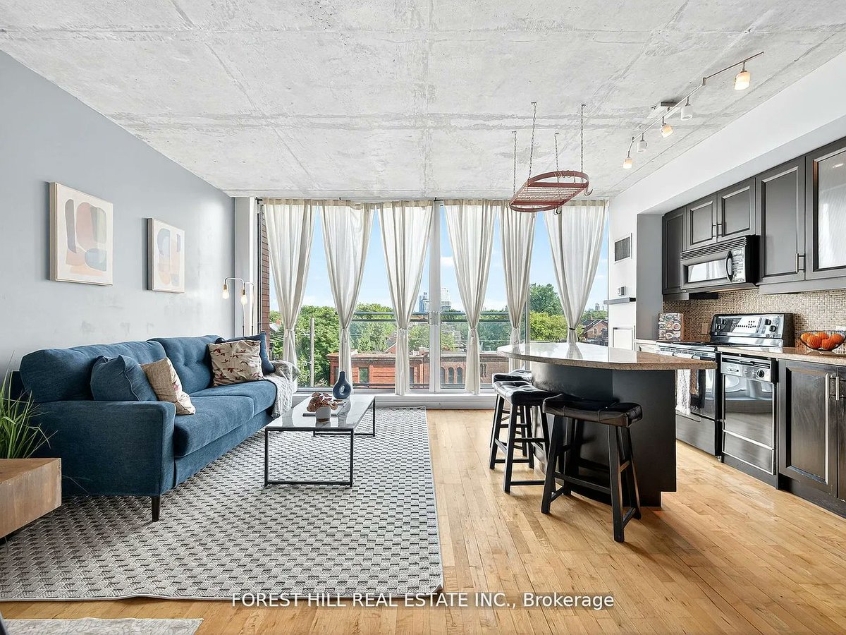 IdealLofts's tweet photo. For sale. 1 bd, 1 ba, 5th floor at 301 Markham St .https://t.co/dLLTcBbZvP https://t.co/LaFrk1uKzH