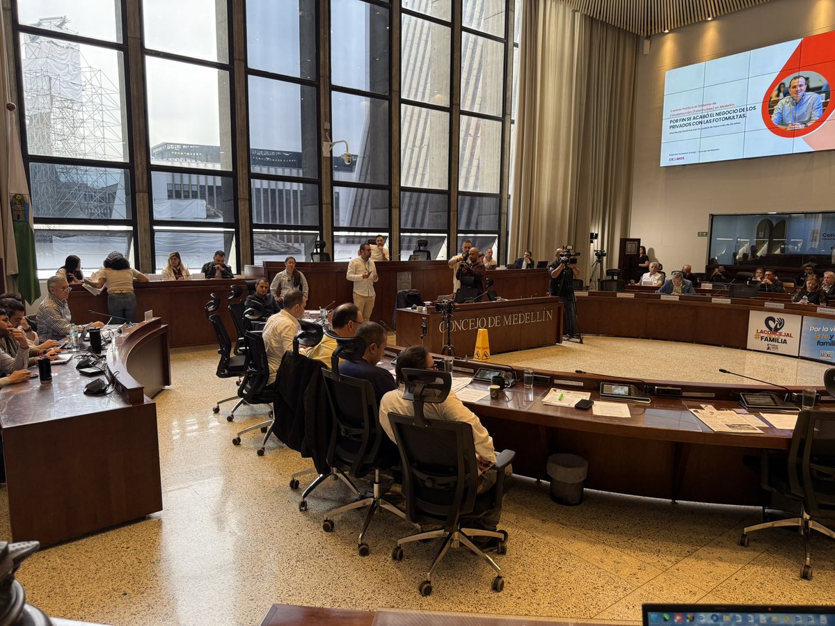 Contraloría Distrital de Medellín tweet media