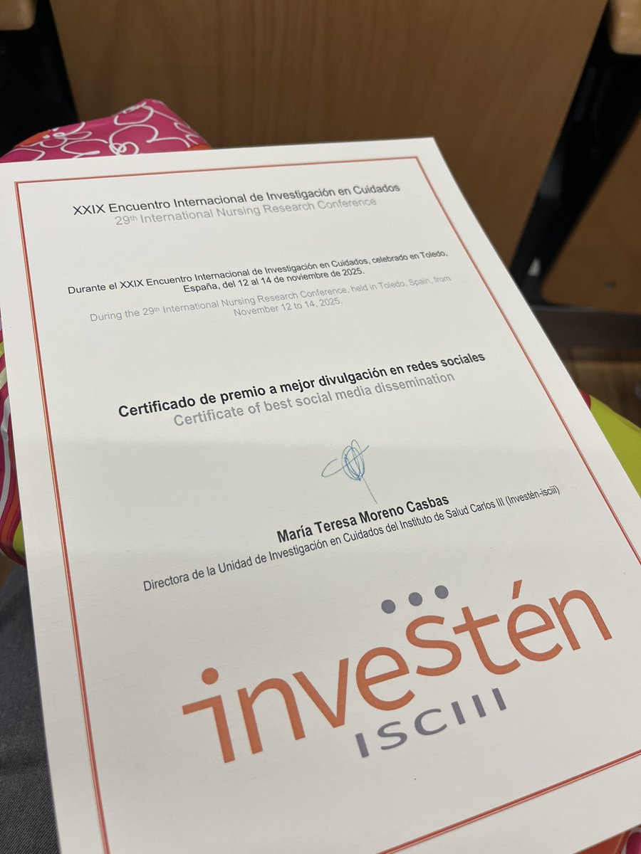 Gracias por el premio #inves25 y poder contribuir a la difusión de este encuentro <a href="/Investenisciii/">Investén-isciii</a> #investigación #enfermeras 
Nos vemos en #Caceres