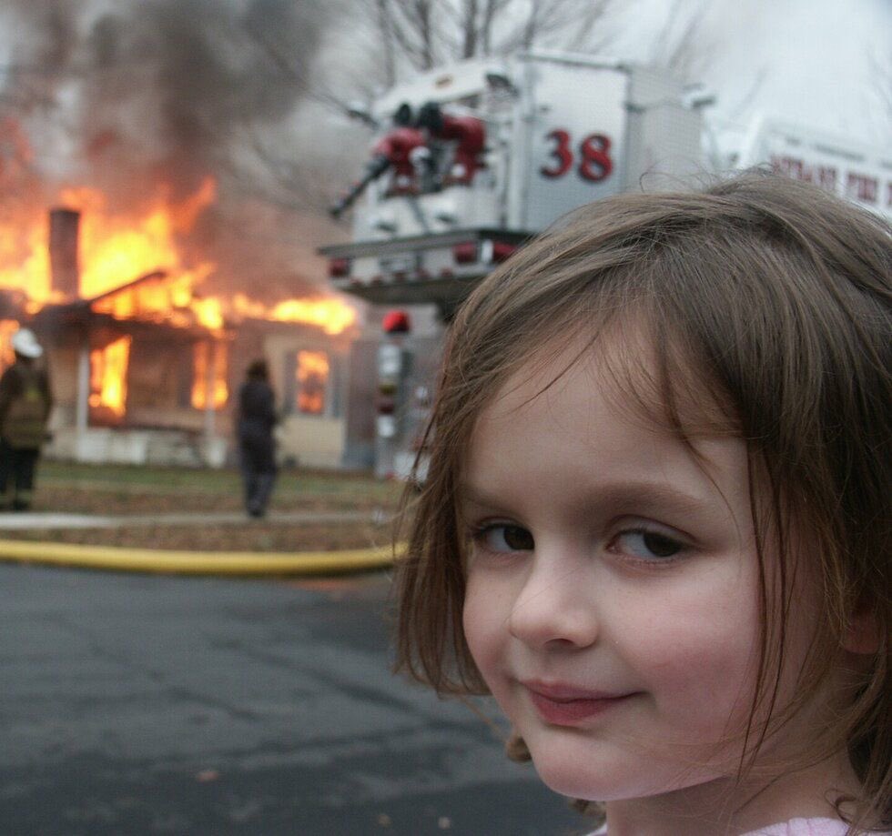 selftitledlftv's tweet photo. 5sos leaving the studio after writing evolve https://t.co/nRg9TO4HsX