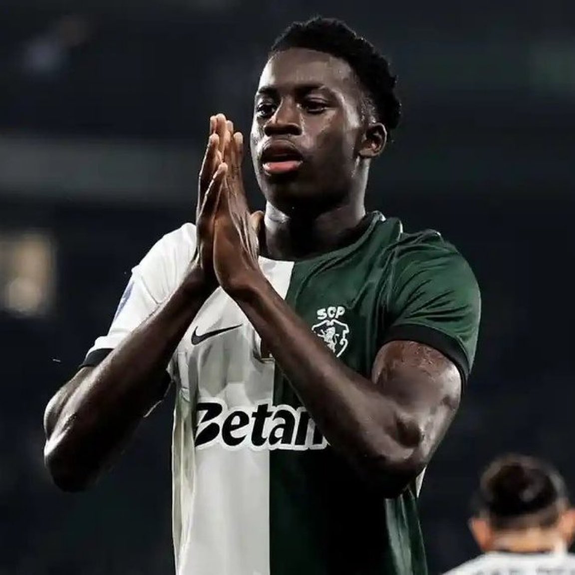 Manchester United, Sporting'den 18 yaşındaki Salvador Blopa ile ilgileniyor.

(MailSport)