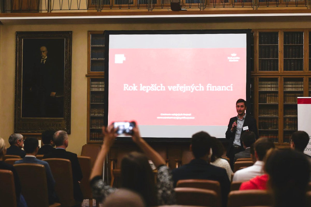 Centrum veřejných financí tweet media