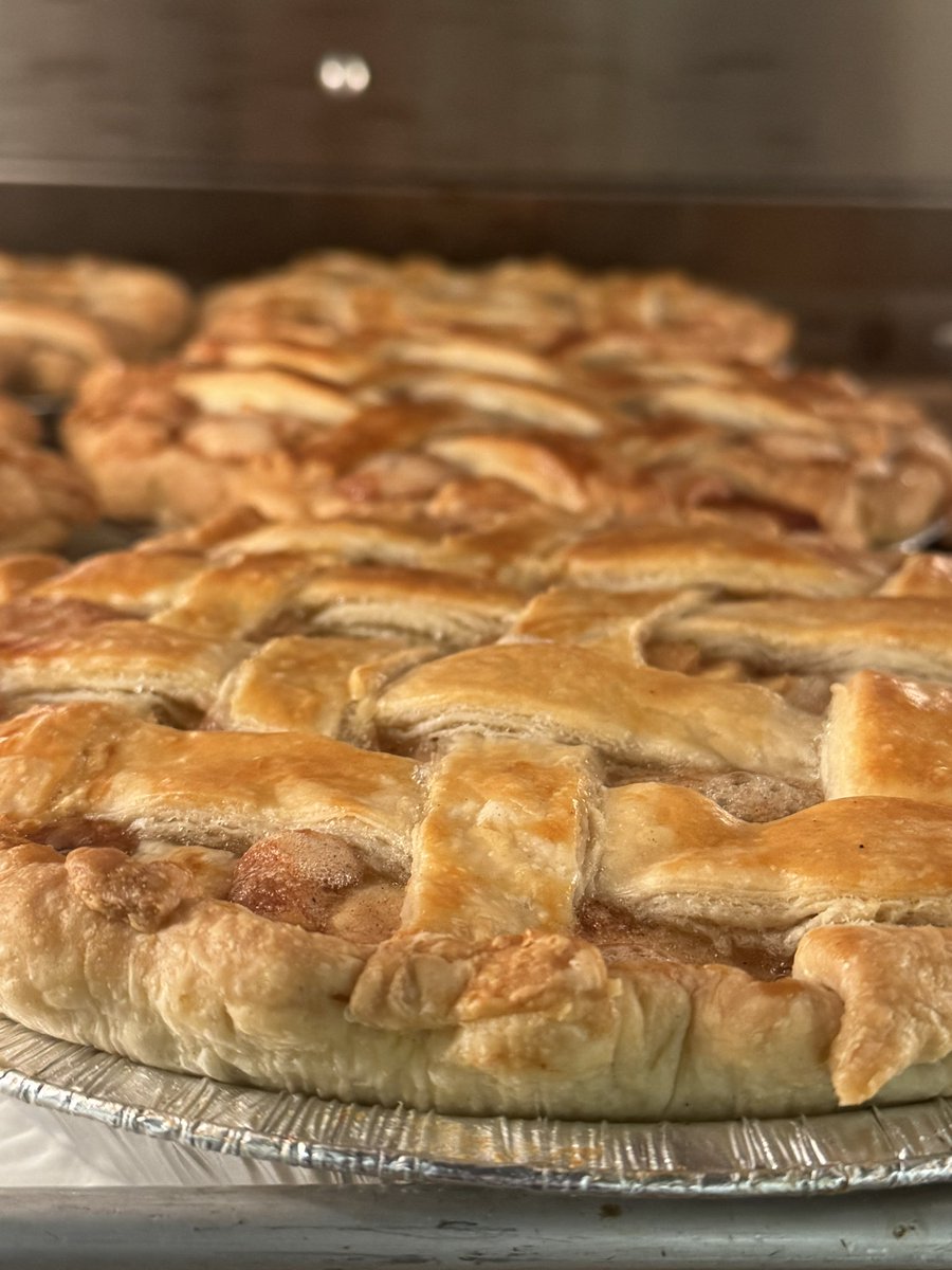 Chefchriswillis's tweet image. When crypto down I Bake and cook.