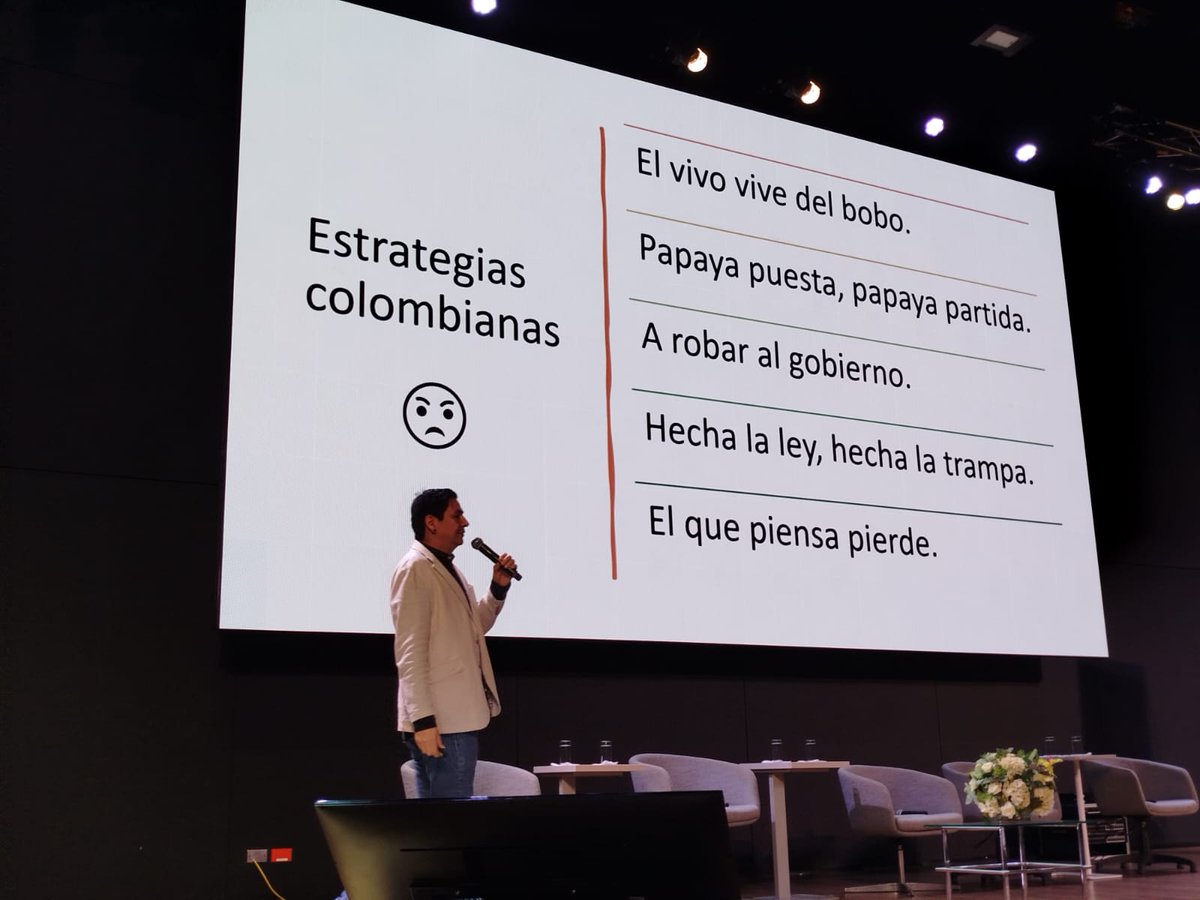 P_Cultural's tweet image. En el Foro "Tejiendo ciudadanía y cultura del respeto", organizado por la Red de Cultura Ciudadana de Valledupar, aparecieron los puntos claves sobre los que se debe actuar para mejorar la convivencia en Valledupar: los valores, la conciencia del espacio y el amor por la ciudad.