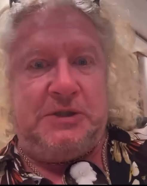 hyloriaa's tweet image. ON M&apos;A PIQUÉE LE A DE MA VOITURE ????