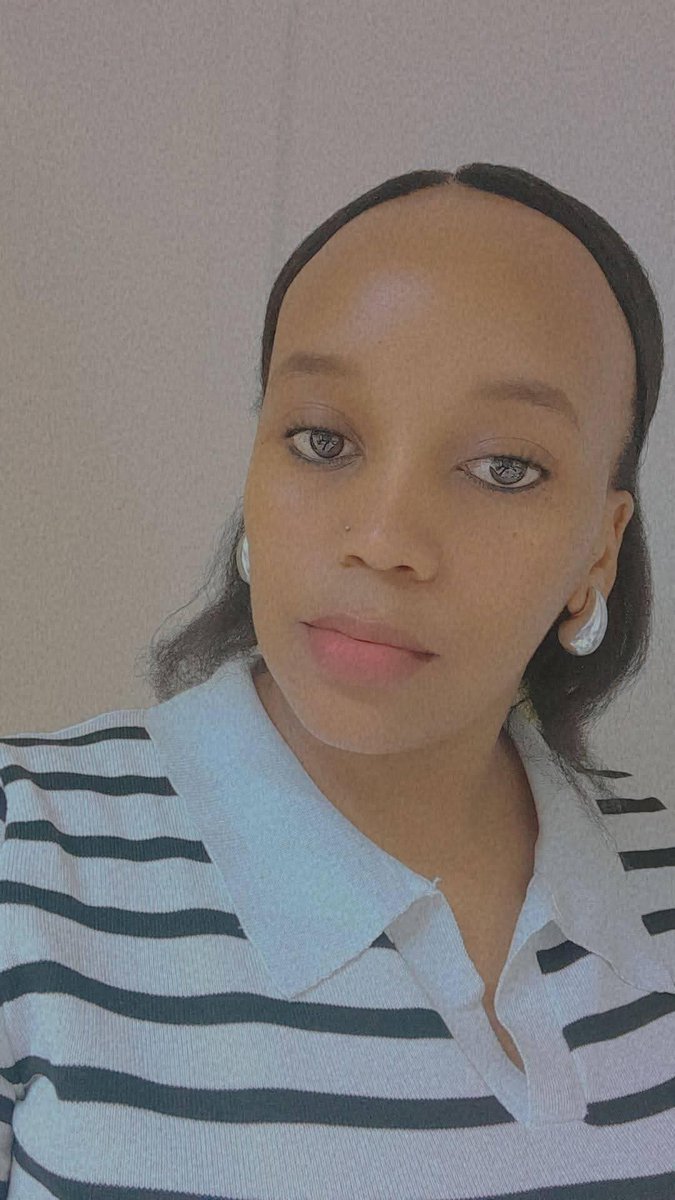 WOMAN KILLED BY BOYFRIEND IN BLOEMFONTEIN 

The vibrant community of Batho in Bloemfontein is grappling with an overwhelming wave of grief and disbelief following the tragic death of 28-year-old Letshego Leepile. On November 12, 2025, reports emerged that Leepile was allegedly