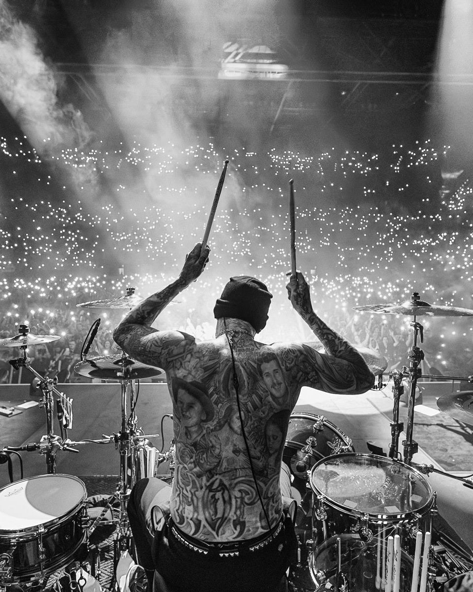 DrumChannel's tweet image. The big 50!! Help us wish @TravisBarker a very happy birthday in the comments! 🥳👇

#TravisBarker #Blink182 #DrumChannel