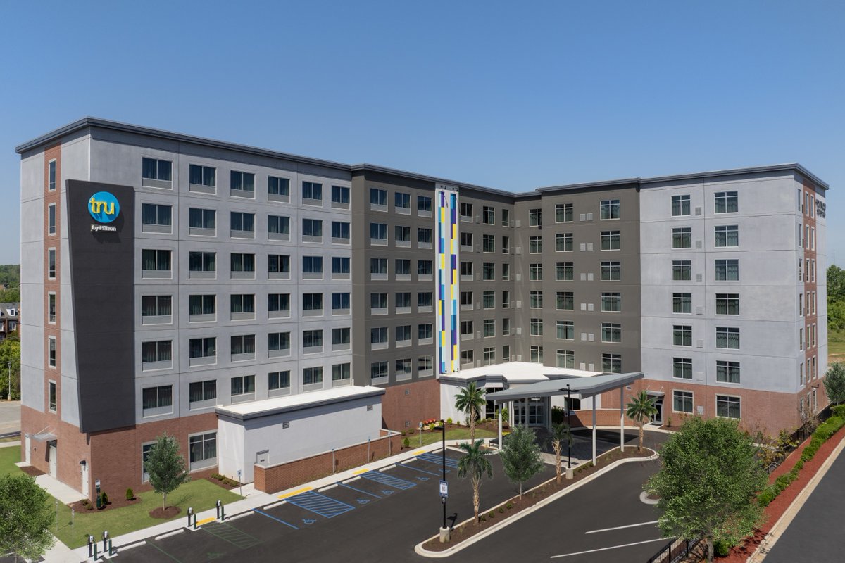 ColaChamber's tweet image. #PartnerPost
Columbia’s newest dual-branded Hilton property, Tru by Hilton &amp;amp; Homewood Suites Downtown Columbia SC, offers modern, comfortable accommodations for visitors to the Capital City.

Located near USC and the city’s main attractions, the hotels provide flexible options…