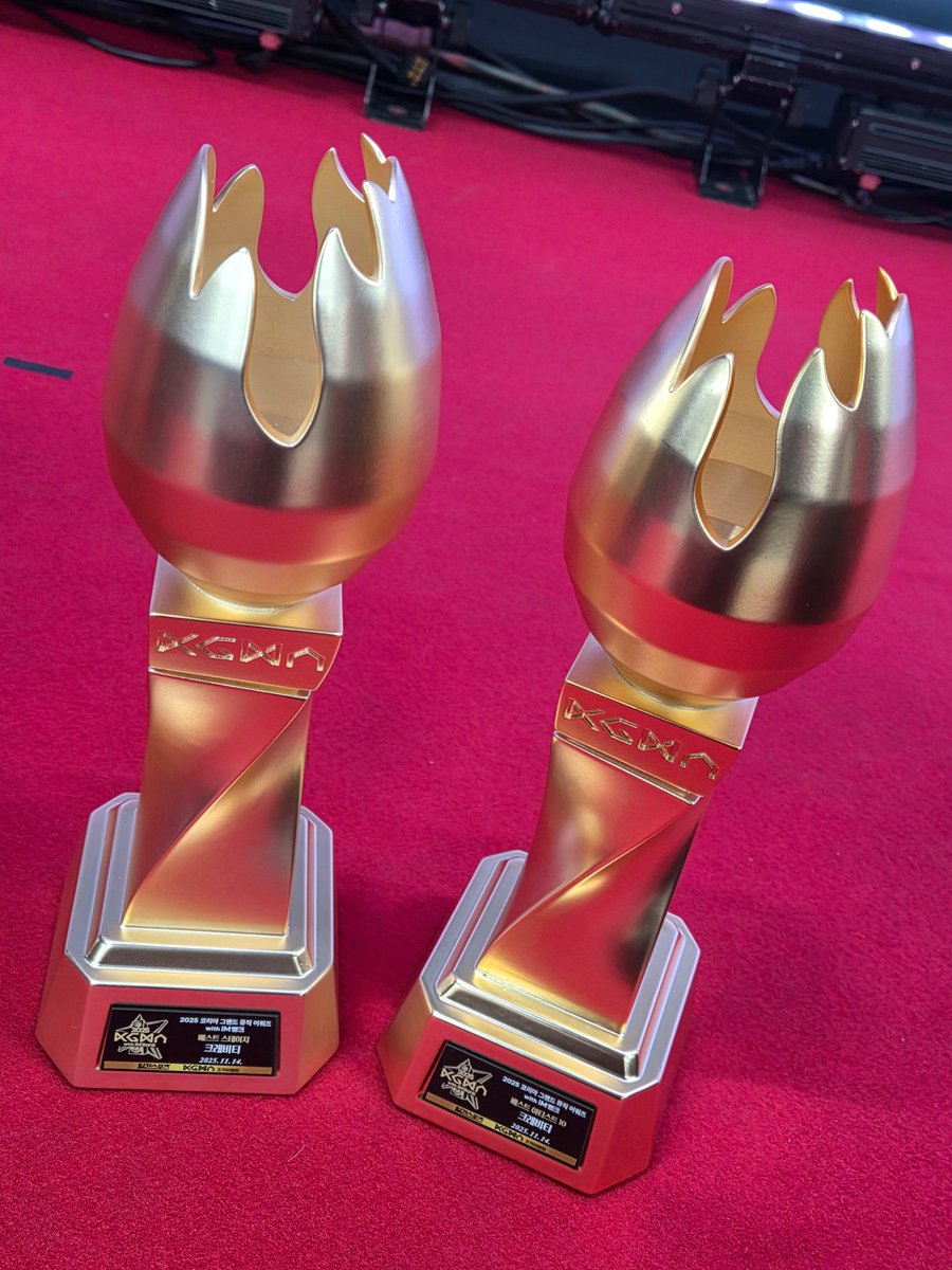 러비티 덕분에 오늘 소중한 상도 받고 너무 행복한 하루였습니다 감사합니다 진짜 크래비티는 러비티 밖에 없습니다 사랑해요❤️
#정모 #러비티 #크래비티 #2025KGMA