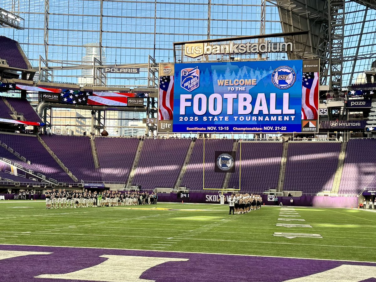 JCC and EVW kick off now at U.S. Bank Stadium. JCC will kick off to start the game.