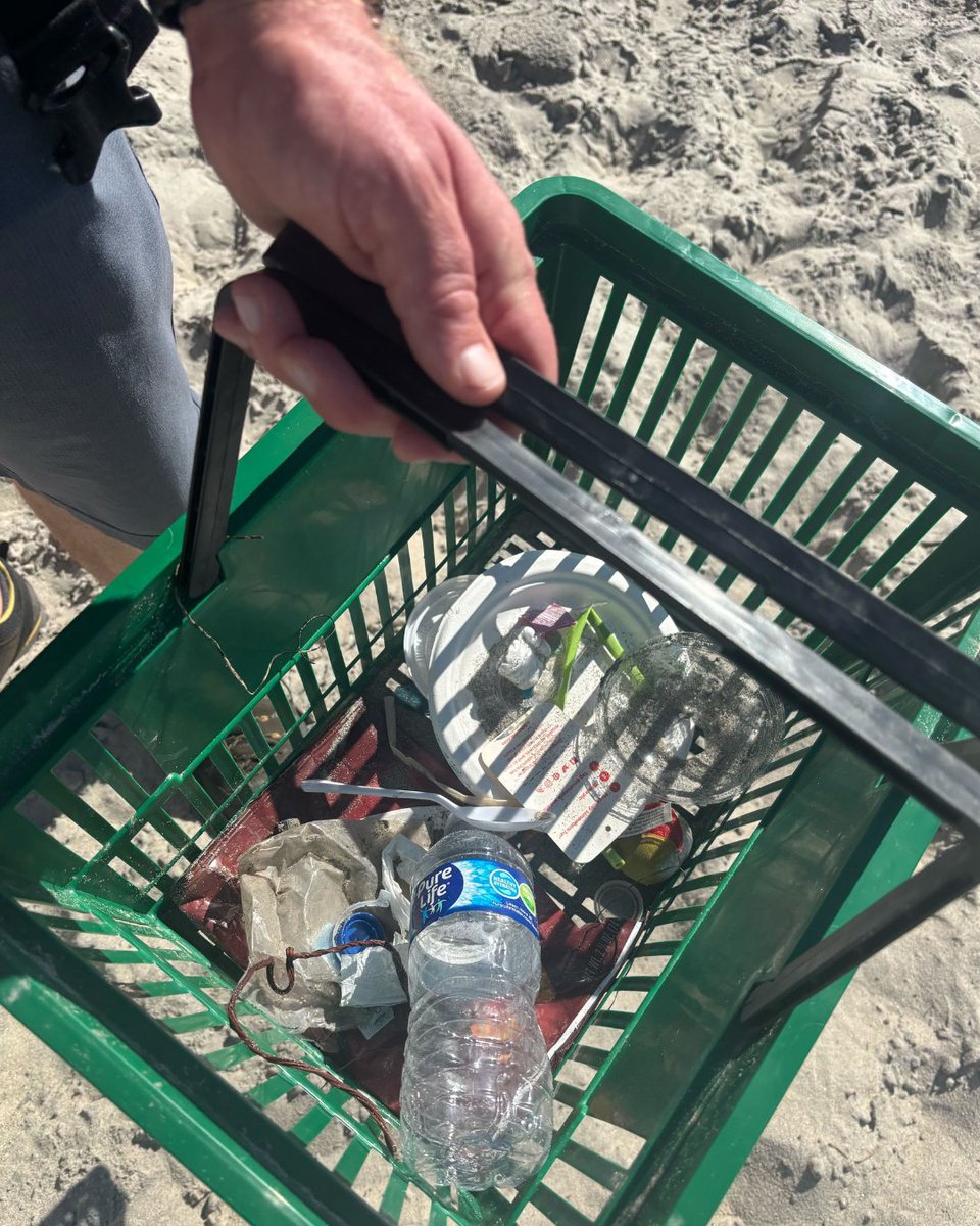 When Brittany and Bob found themselves with a little extra time in San Diego they joined the Del Mar Shoresaver Program, picking up trash along the beach while soaking in those epic Pacific views 🌊

#OpenSolar #OpenersInAction #LivingTheMission #BeachCleanup #OpenerLife