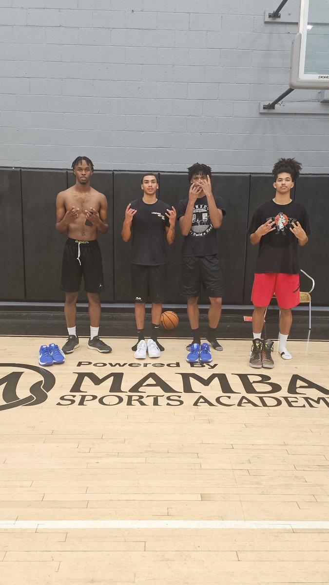 ll2_tt's tweet image. Thank You Jalen McDaniels &amp;amp; @ClintParks05 for the KOBE&apos;s #TeamDevelop #MambaStyle