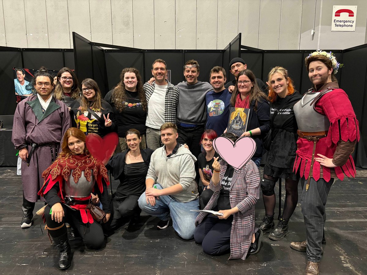 LukeDaleLive's tweet image. Legends! 😊