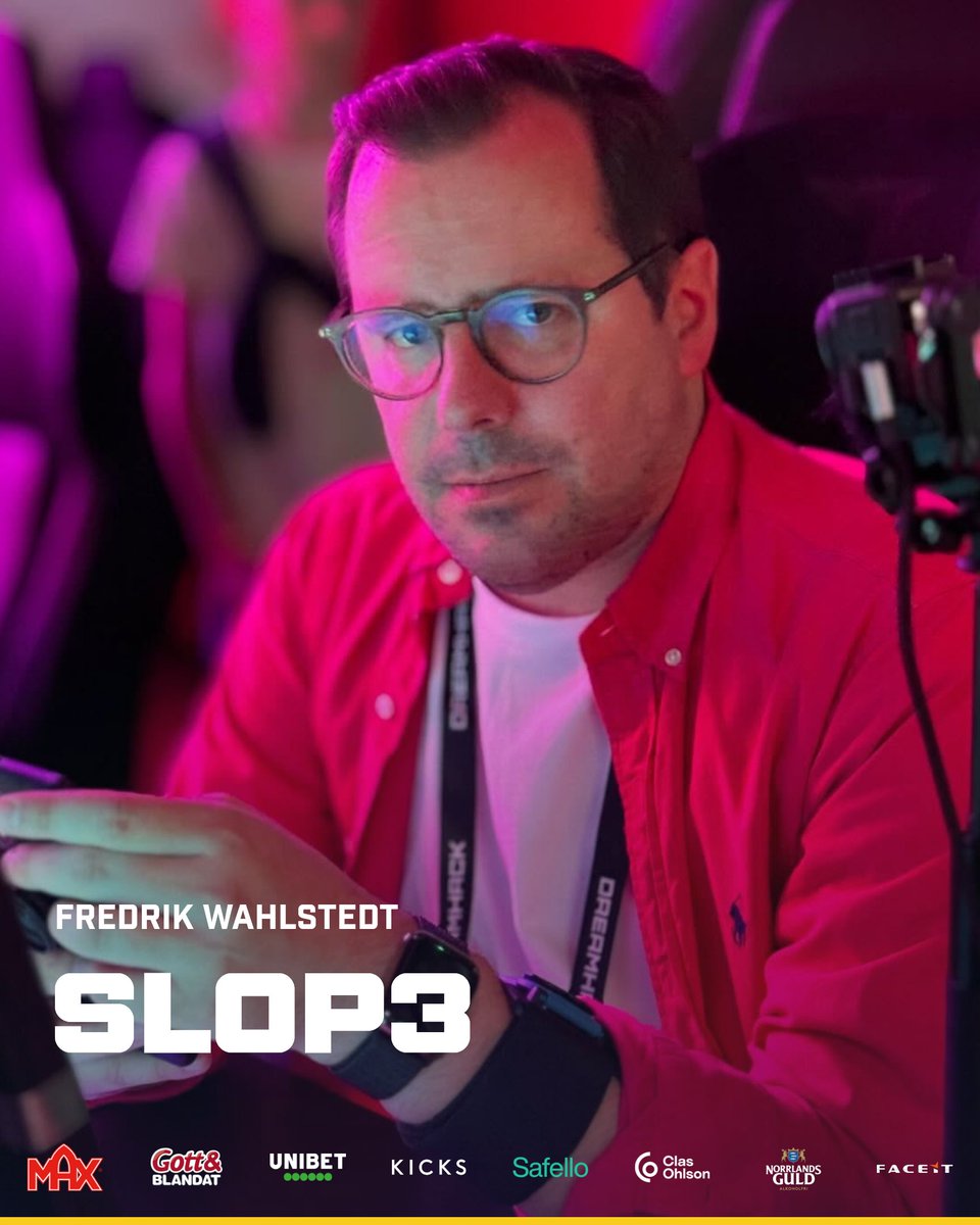 SvenskaCupenGG's tweet image. Årets kommentatorer blir inga andra än den rutinerade duon @slop3 och @fribergCS!🎙️

På plats kommer även @kREATIVOFC lyfta stämningen som scenvärd!