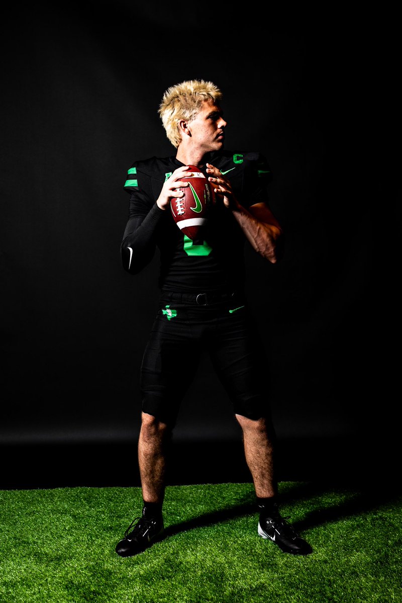 hudl.com/v/2SrSDd 
Regular Season - missed 3 games to injury