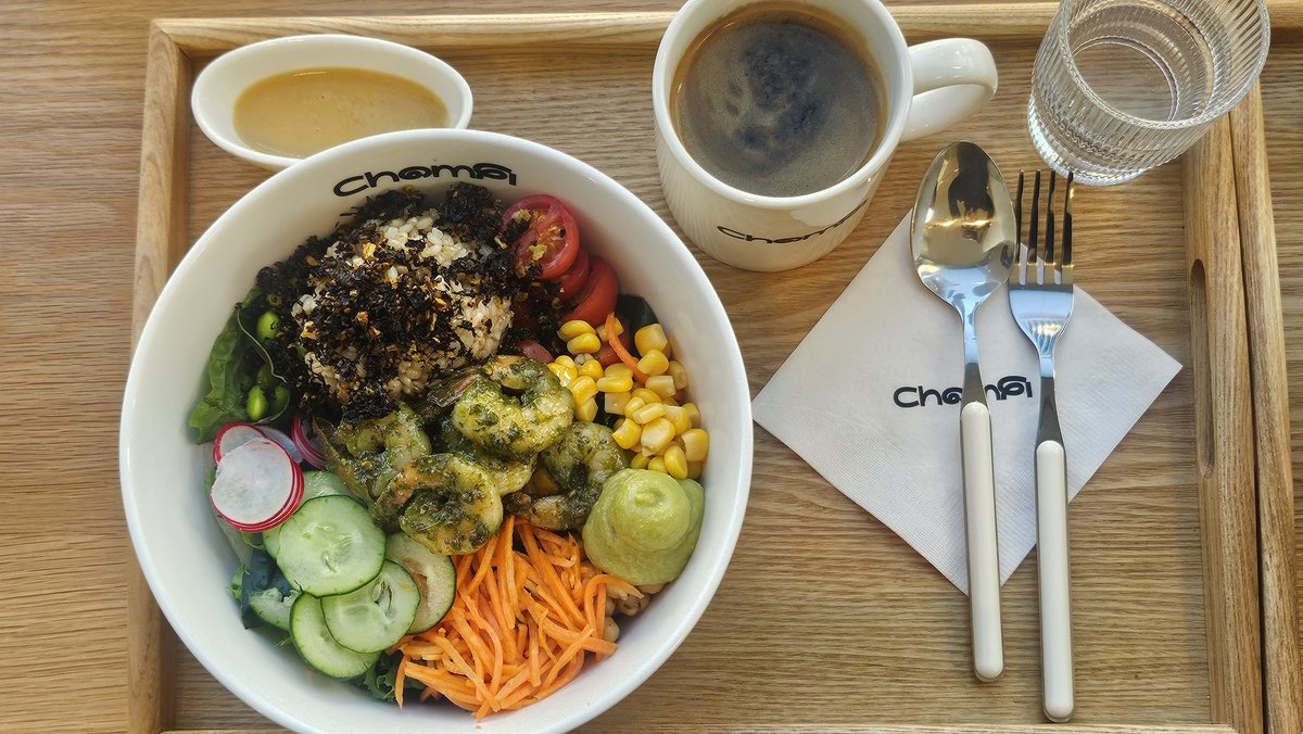 트친께서 알려주셔서 고3딸 수시면접 보러 서울 왔다 오늘 바로 방문했어요. 윤기가 왜 형 요리 잘한다했는지 알겠더라구요. 
가격도 적당하고 푸짐하고
맛이 대박입니다. 
특히 민사장님 상주하시고 아주 친절하십니다.  아미들 꼭 가보세요♡
#SUGA #촘피 #민윤기 #chompi
#윤기형