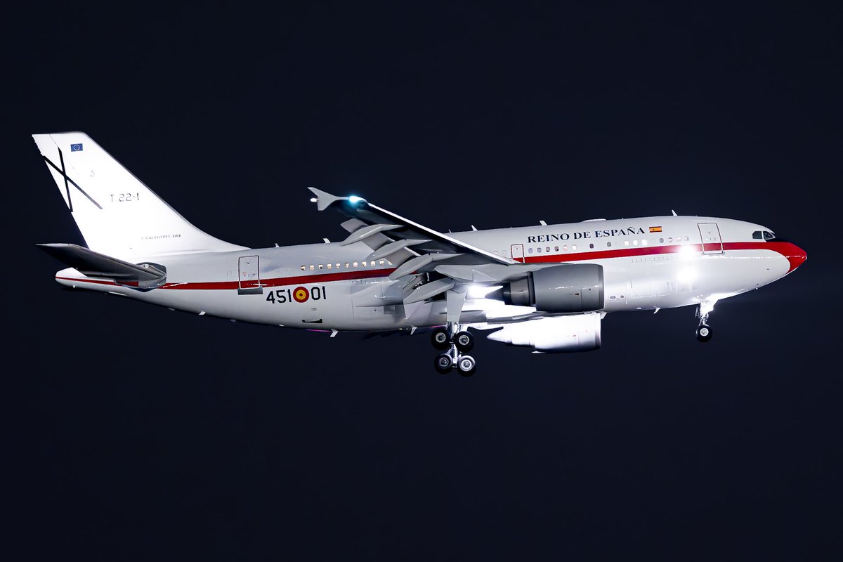 Terminal__3's tweet photo. 🇪🇸Spain - Air Force
SASF_A310squad 2/2✓
Airbus A310-304
T.22-1 &amp; T.22-2 https://t.co/CUHLGhlvlE