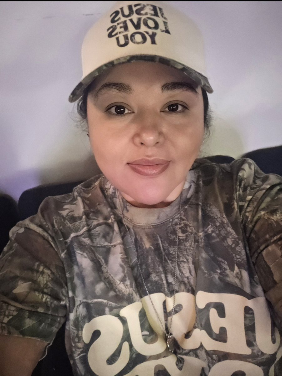 ThrivewellSa's tweet image. A little over a year ago, my world shifted 🔄 when I learned I had Stage 1 cancer. A neuroendocrine tumor (NET) was discovered incidentally. ➡️ ow.ly/i4ut50Xq1ho
#HereforYouMelissa #showyoursupport #NETCancer #Netcancerawarenessmonth #Survivor #Thriver