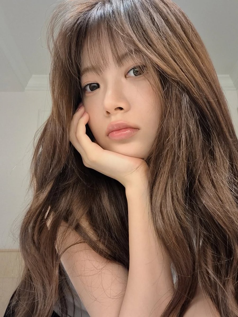 Eunchae, 홍 tweet media