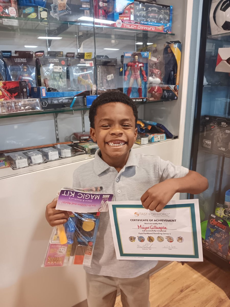 HopeFarmInc's tweet image. It&apos;s Friday!  Big smiles on campus for big awards! Congrats, Major, on your hard work!