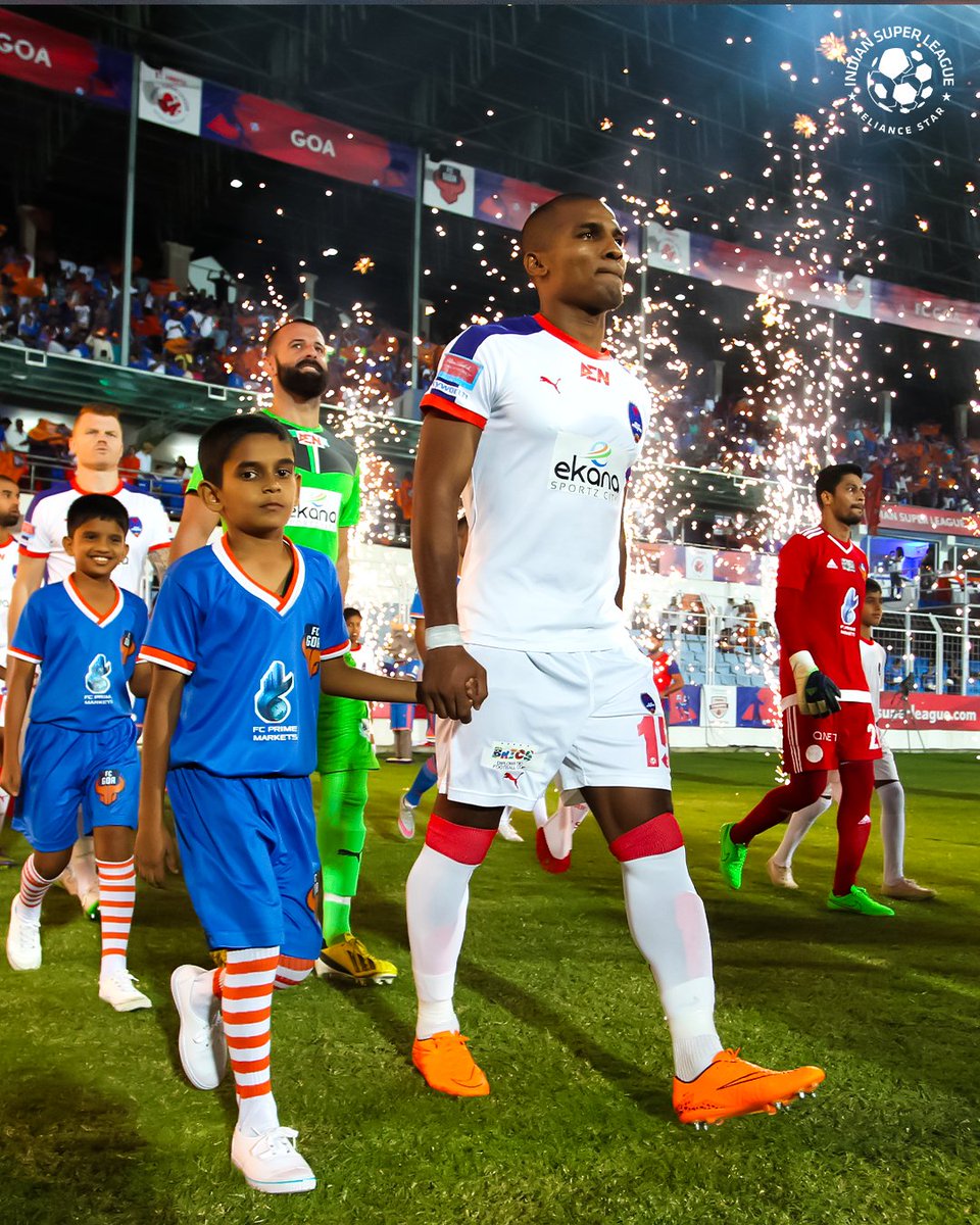 IndSuperLeague's tweet image. A touch of class every time he stepped on the pitch👑

The best 🖼️ of @realflorentm from his ISL days! ⚽✨

#ISL #LetsFootball #FlorentMalouda