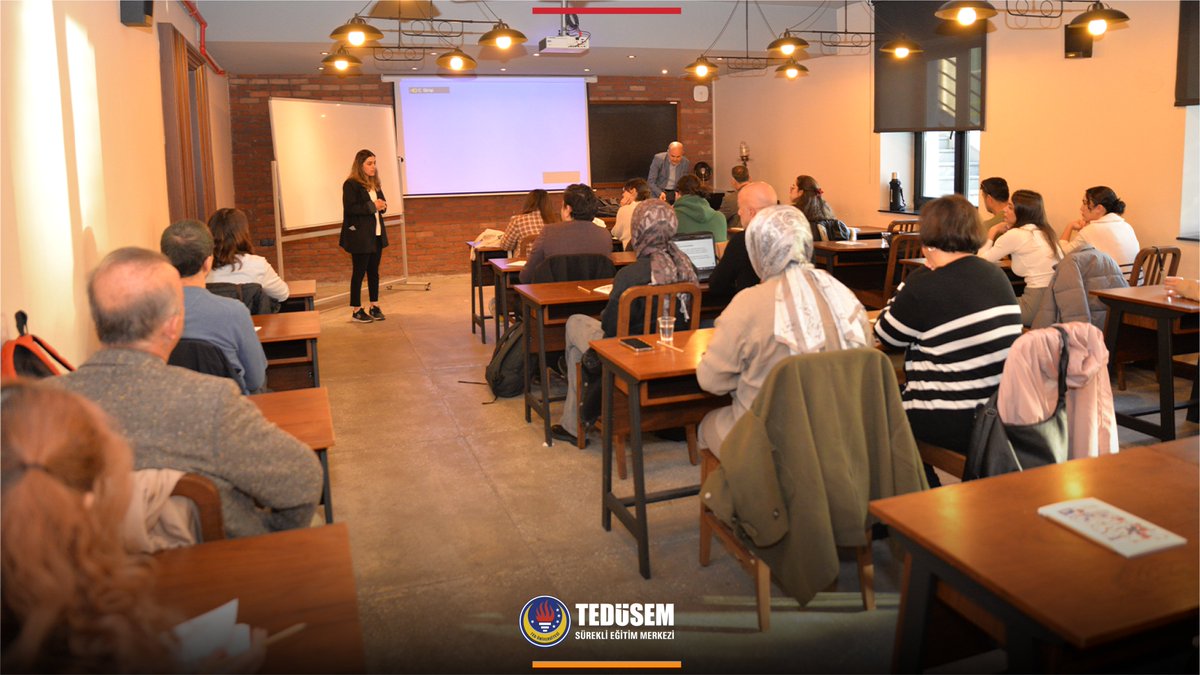 🌿KGK tarafından akredite edilen Kurumsal Sürdürülebilirlik Raporlaması Eğitimlerinin 4'üncüsü 13 Kasım 2025'te TED Üniversitesi İİBF Dekanı Prof. Dr. Levent Akdeniz'in ve TEDÜSEM personelinin katılımı ile Prof. Dr. Erdem Başçı'nın ders anlatımı eşliğinde başladı.