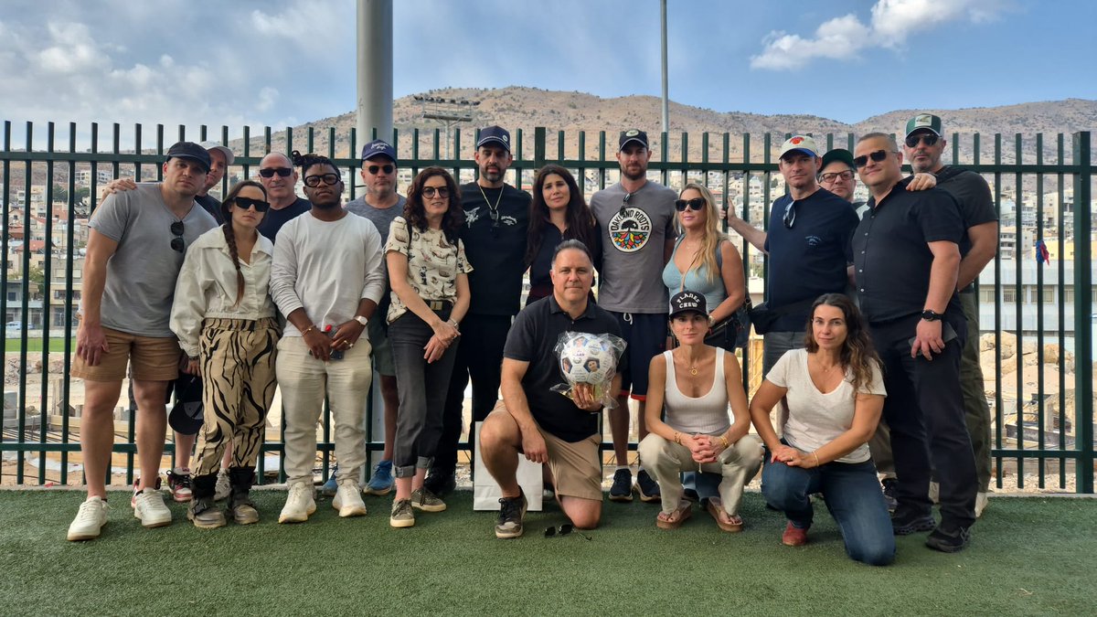 AJCGlobal's tweet image. AJC @ProjInterchange and @CCFPeace brought leaders from some of the biggest companies in entertainment to Israel to experience the country firsthand and learn about it directly.

Through meetings with former hostages, Israeli entertainment professionals, the Druze community,…