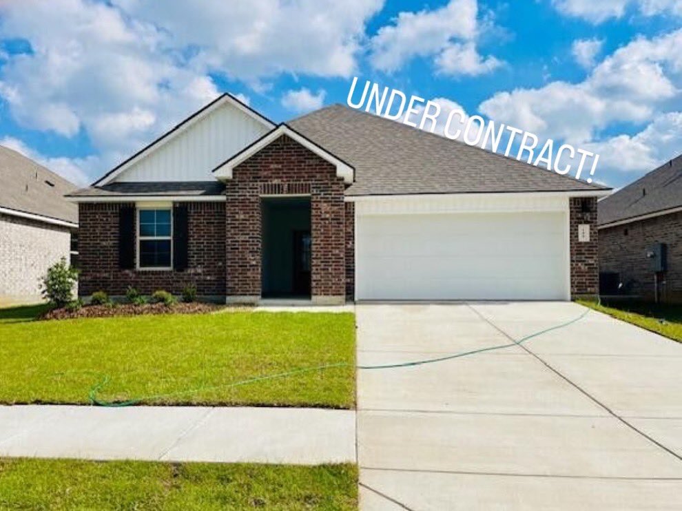 TylerAlbrecht10's tweet image. 💭 Amidst all the chatter about 50-year loans and “portable” mortgages, one fact remains crystal clear: homes will always be bought, sold, and leased. 🏡

📲 Don’t leave your investment to chance—let’s navigate the market together. #TalkToTyler and make your move with confidence.