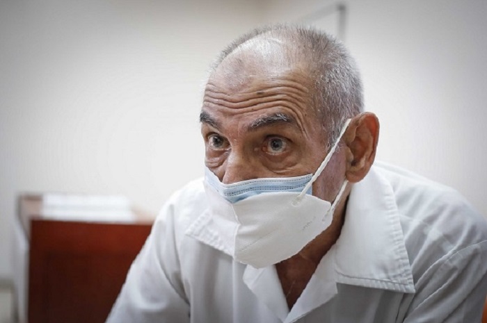 MINSAPCuba's tweet image. 🩺🇨🇺El 14 de noviembre se cumplen 60 años de la histórica graduación del primer curso de médicos formados íntegramente por la Revolución, en una ceremonia única encabezada por el Comandante en Jefe Fidel Castro en el Pico Turquino.

Más👉salud.msp.gob.cu/?p=45208

#CubaPorLaVida