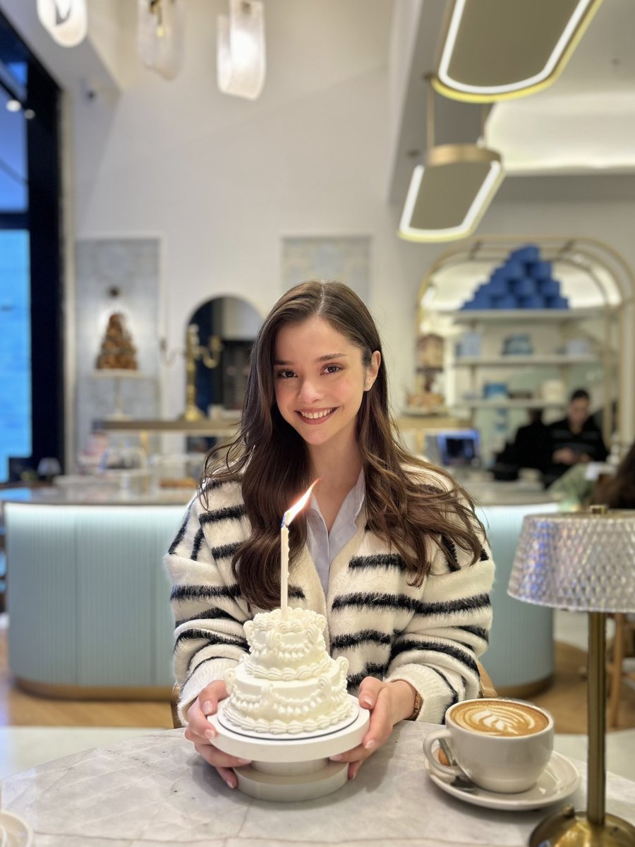 nazgolfa's tweet image. 26🤍