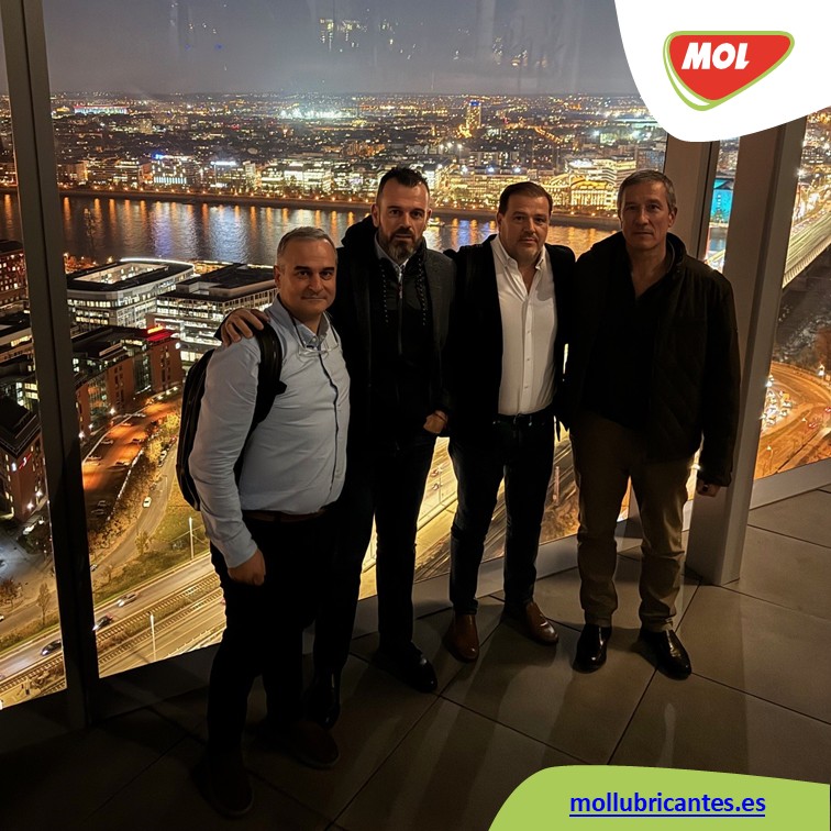 mollubricantsib's tweet image. 🇪🇸 MOL Lubricants Iberia en Hungria
🇵🇹 MOL Lubricants Iberia na Hungria

#mollubricantsiberia #mol #premiumoils #motoroil #lubricantes #lubrificantes #lubcheck #molcampus