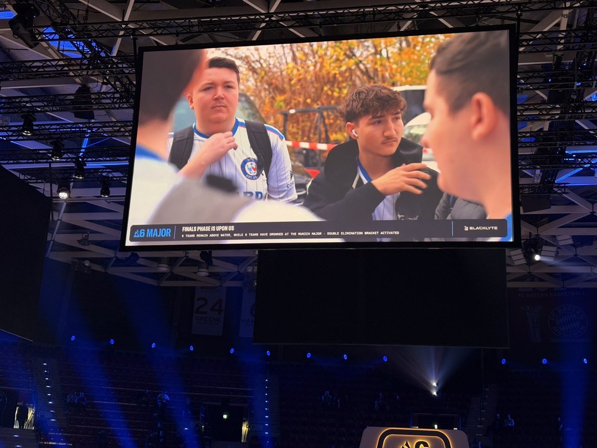 R6SharKK_'s tweet image. Won on Main Stage 2-0 vs NIP (7-2/8-7),

We scared ourselves on Sky, but we still managed to bounce back and close out the game.

See you later against G2!
#StackTheDeck 🃏