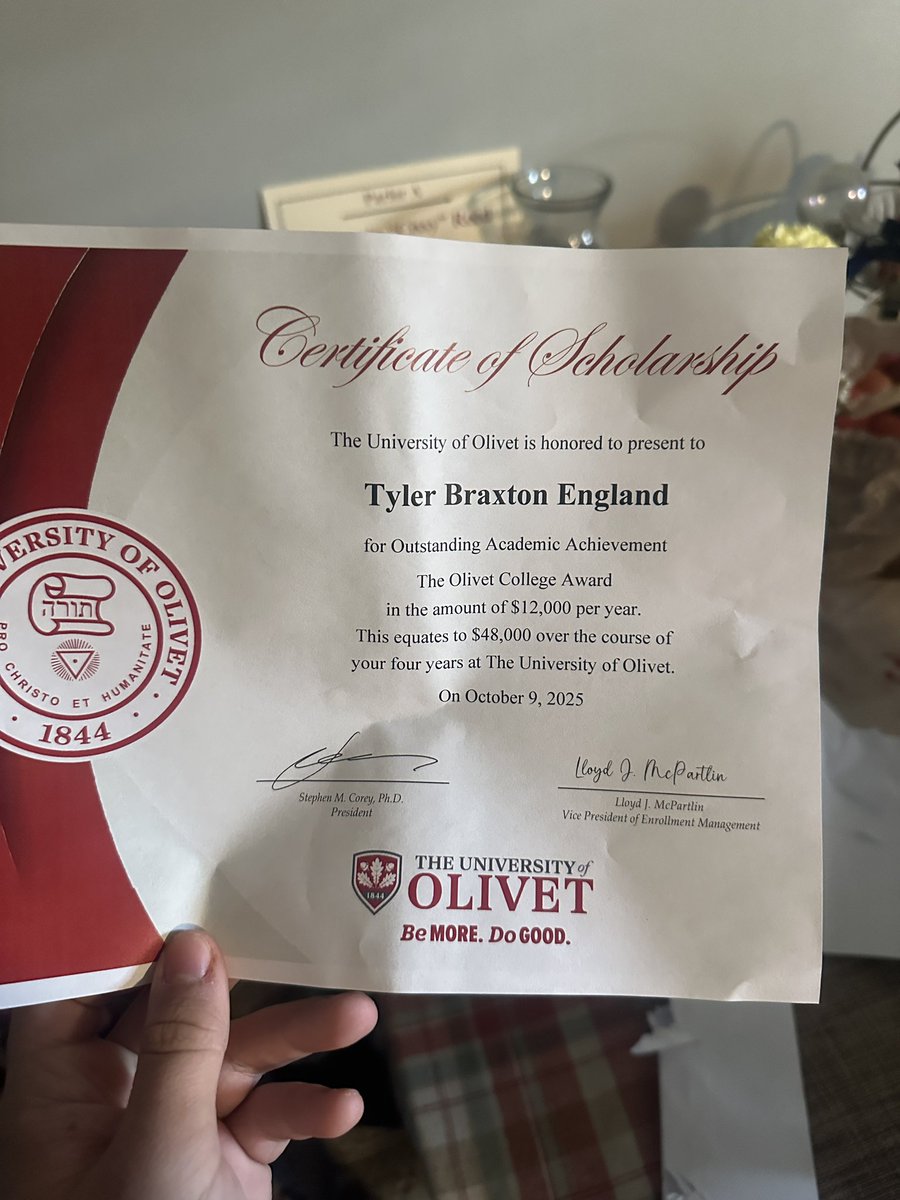 Blessed to be accepted into <a href="/theuofolivet/">The University of Olivet</a>
And awarded The Olivet college award scholarship!!

<a href="/CoachWalker8383/">Coach Walker</a> <a href="/LMHSCoach_T/">John Tomlinson</a> 
<a href="/LMHSAthletics/">Lloyd Memorial High School Athletics</a>