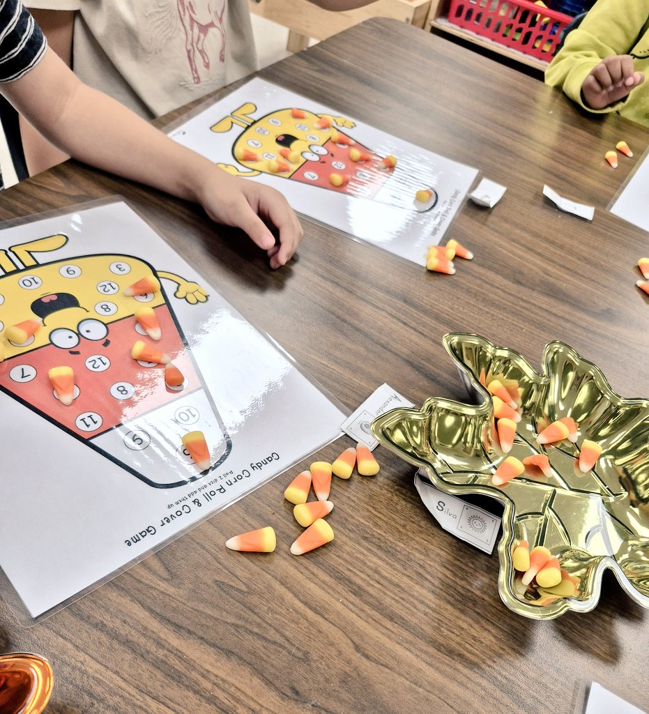 Roll &amp; Count! Candy 🌽 corn counting!! 🎲 🎲 #numeros #caramelosdemaiz <a href="/NISD_ECE/">Northside ISD Early Childhood Education</a> <a href="/NISD/">Northside ISD</a> "We made bingo " 😆 <a href="/NisdBILESL/">NISD Bilingual & ESL</a>