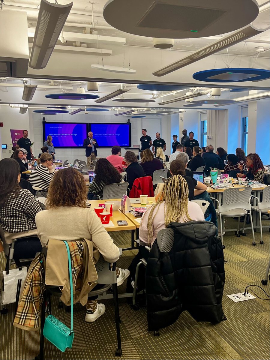 WeVideo's tweet image. We had a blast in Chicago last week chatting and learning with local educators. Keep an eye out for our upcoming events in 2026; we could be heading your way 🥳: wevideo.com/events