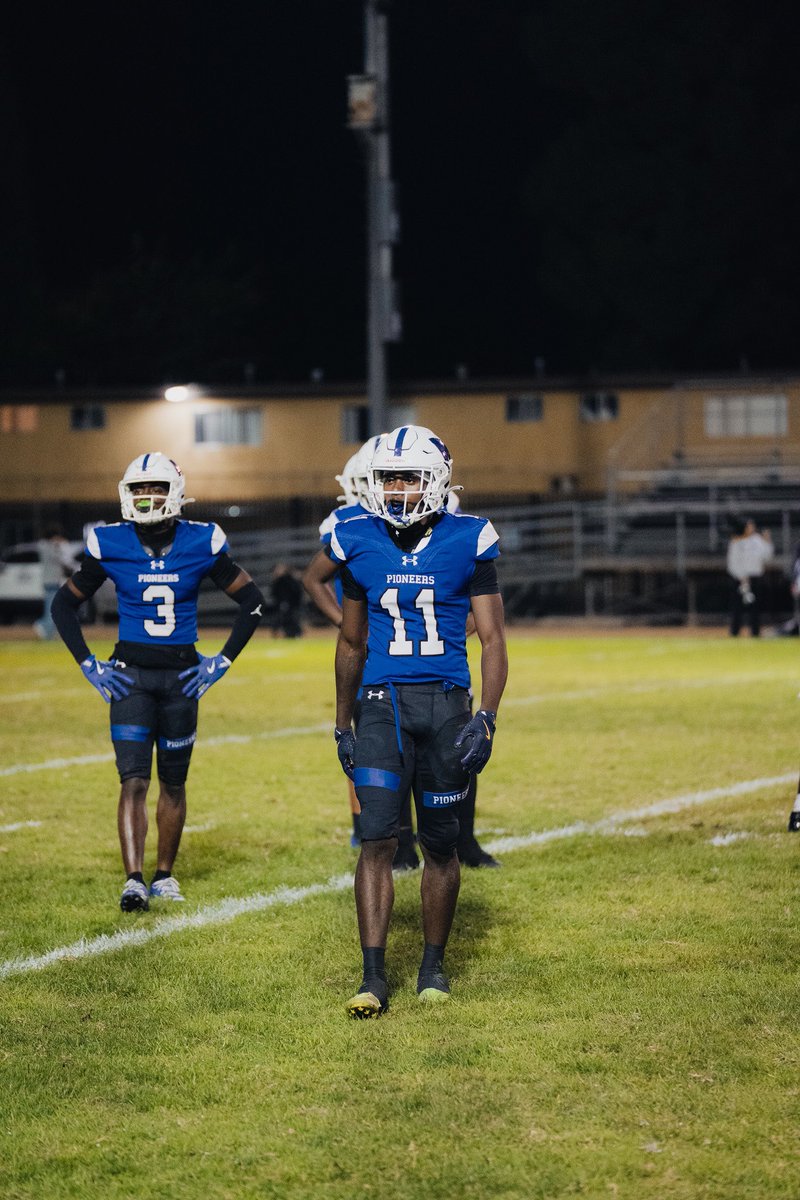 End of Senior Season Stats #AGTG 
5 ints
13 pbus
53 totl tackles 
27 solo
2 FF’s
5Tfls
2 offensive TDs

hudl.com/v/2SXpUG