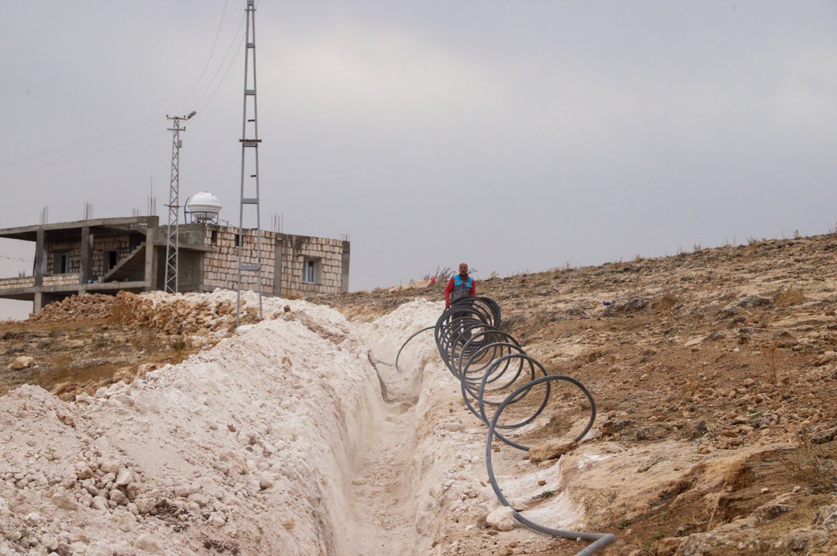 📍 Kayatepe Mahallesi 

Kayatepe (İmnezill) Mahallemizde, Ocakçı ailesinin yaşadığı bölgede yaklaşık 10 yıldır devam eden temiz su problemi, Belediye Başkanımız Av. Engin Uğur HAMİDİ’nin yerinde yaptığı incelemeler ve ısrarlı takibi sayesinde nihayet çözüme kavuştu.

Savur