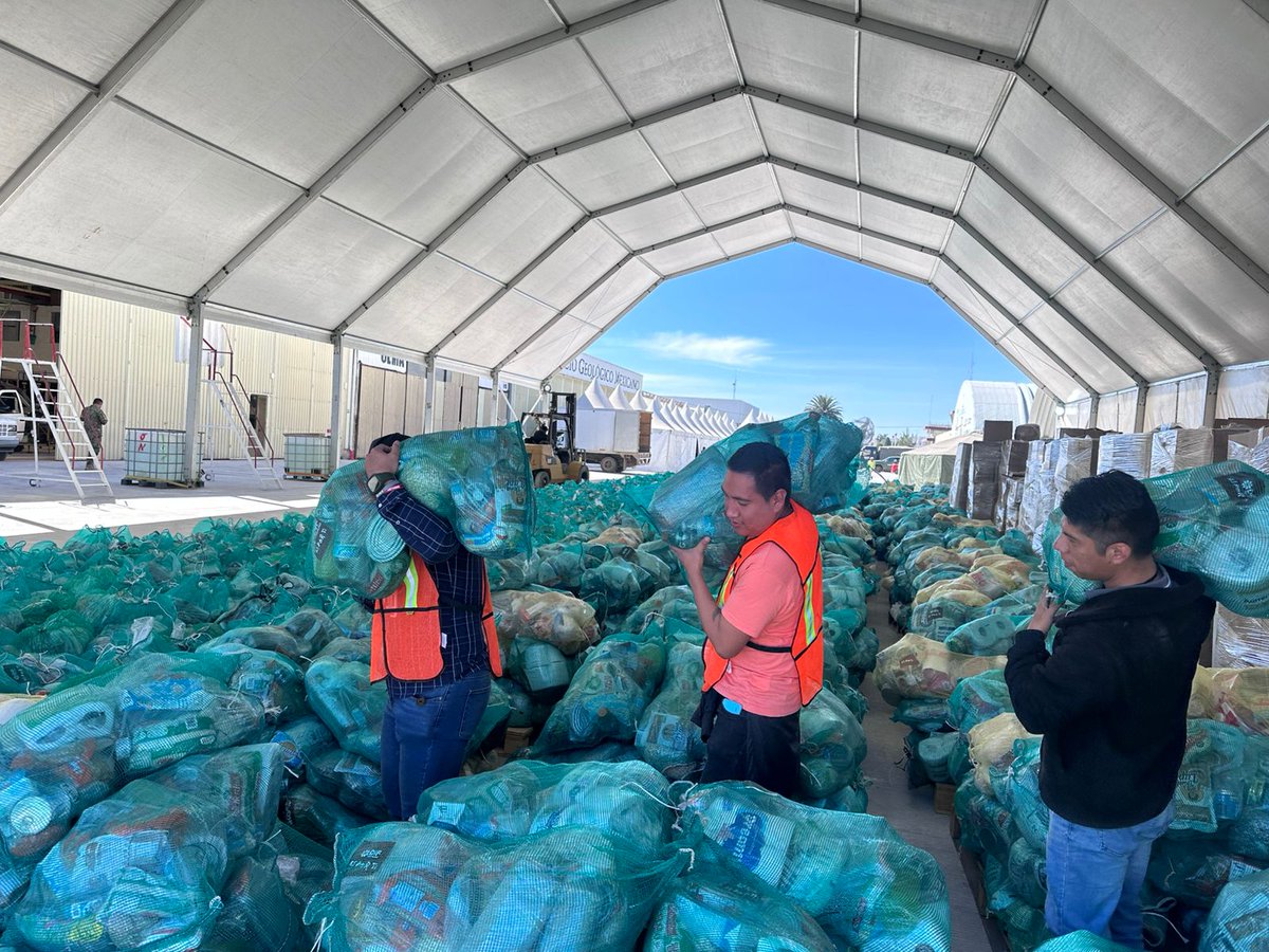 strabajohgo's tweet image. Continuamos en apoyo en las labores de acopio de víveres en apoyo a las familias hidalguenses afectadas por las lluvias registradas en semanas pasadas.
#HidalgoUnido
#PrimeroElPueblo