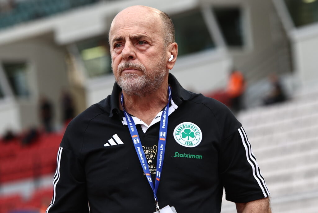 Έστω για μια φορά στη ζωή σου, φτιάξε μας τη διάθεση 

Κρεμόμαστε απ’τα χείλη σου 

📅 16-11
⏰ 21:00

#paofc #αλαφουζος ☘️