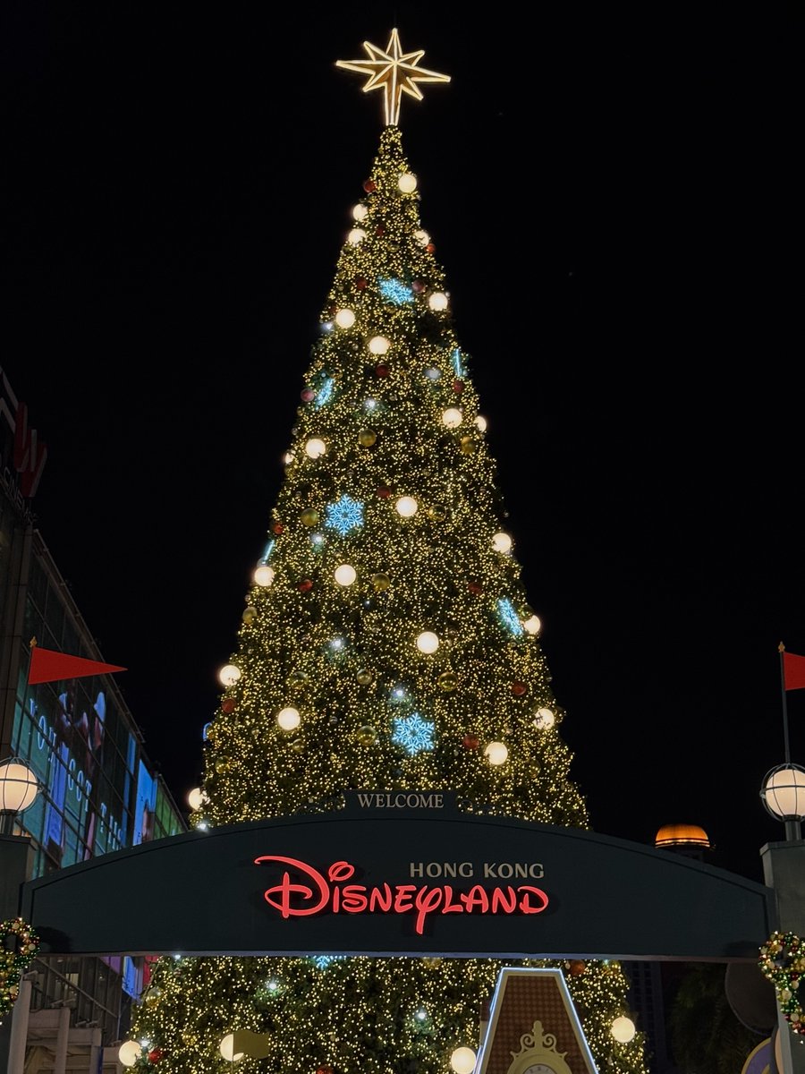 ต้นคริสมาสต์ที่ ctw โคตรน่ารักกก ㅜㅡㅜ