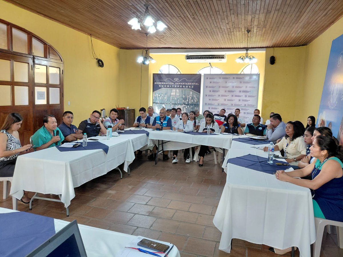 📍#Suchitepéquez
Con el objetivo de recordar a las instituciones estatales su obligación de garantizar el derecho a la seguridad alimentaria y nutricional de la niñez del municipio de Mazatenango, la Auxiliatura de la <a href="/PDHgt/">PDH Guatemala</a> participa en una reunión en la que el <a href="/MinSaludGuate/">Ministerio de Salud Pública y Asistencia Social</a>