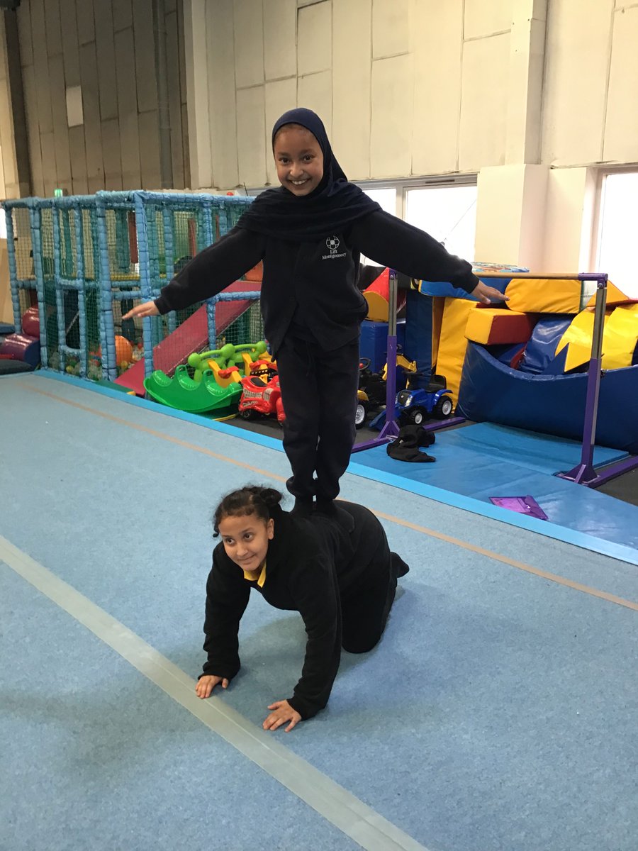 MontyAcademy's tweet photo. We had a brilliant time at @RGCGym yesterday taking part in a Gymnastics festival! We tried ribbons, balls, vaults, balances, travels &amp; hoops! Thank you @CPSGO @KDDKDance Well done everyone! 🤸‍♀️ #MontySport @MrsFNisar @LiftSchools @BEPvoice https://t.co/XiiPKOdKls