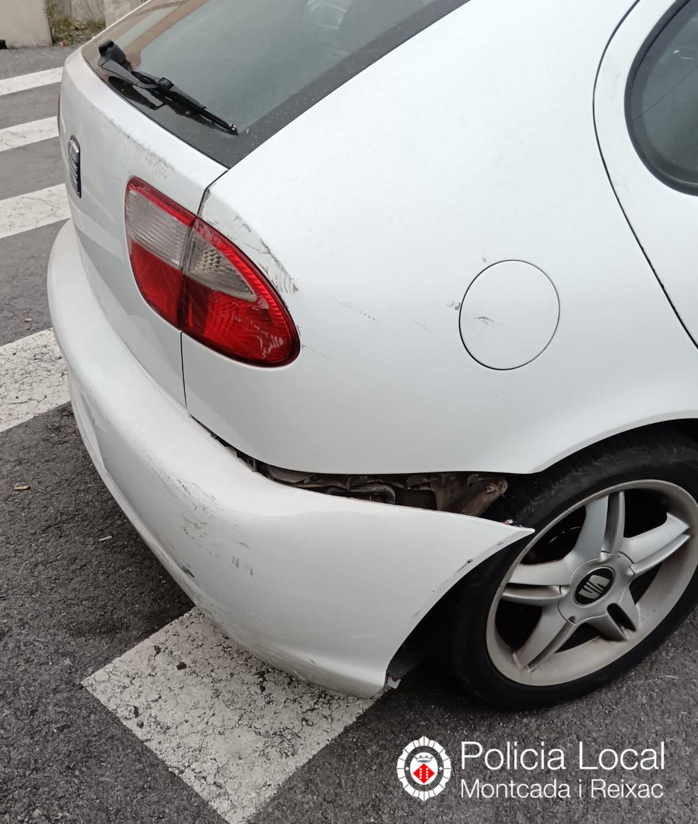 Recuperem el vehicle utilitzat en el robatori d’aquesta matinada a una farmàcia de #Montcada.
Seguim col·laborant amb <a href="/mossos/">Mossos</a> en la investigació per detenir els autors #PoliciaLocal