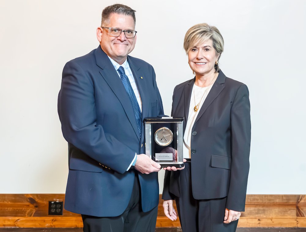 ORNLComputing's tweet image. 👏  Congratulations to Forrest Hoffman, a distinguished researcher with @ORNL's Computational Sciences and Engineering Division, on being named one of three new ORNL Corporate Fellows!🎉

This well-deserved recognition reflects Forrest’s dedication to advancing science.✨