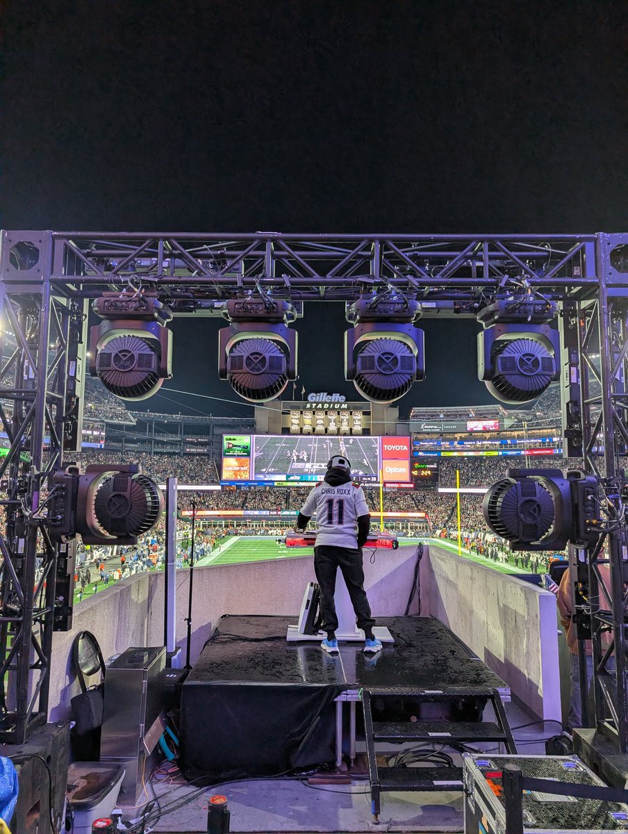 GameDayConor's tweet image. Oh what a night