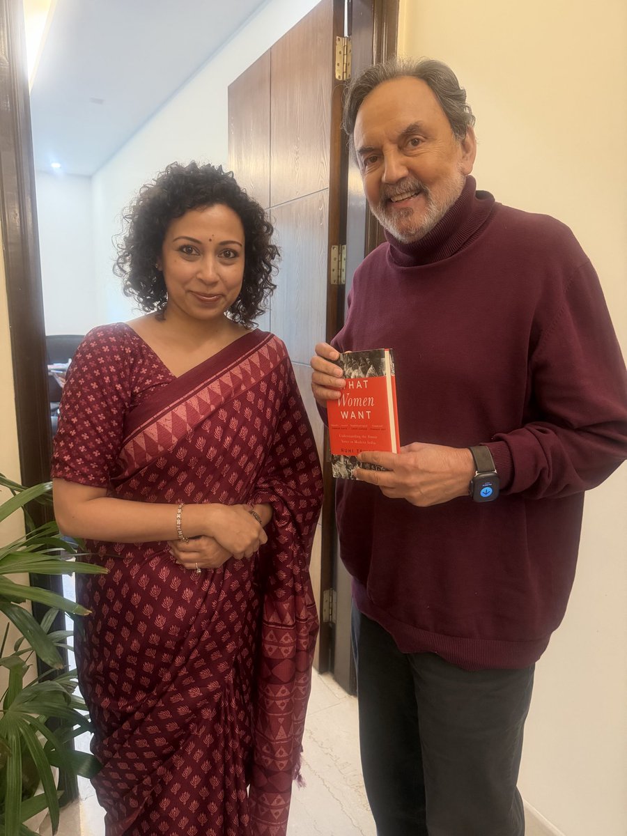It gave me such a thrill to present a copy of my book ‘What Women Want’ to the inimitable <a href="/PrannoyRoy7749/">Prannoy Roy</a> — a masterclass in election reporting &amp; analysis, and a lifelong inspiration. And what an apt day for it too — a big election result ruled by women voters!

<a href="/juggernautbooks/">juggernautbooks</a>