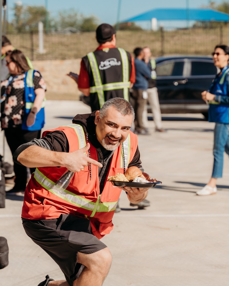 MHI_RJ's tweet photo. More great BBQ moments with our teams in Haltom City.
Your energy made this event unforgettable, thank you!
One more to go: Tucson team, get ready!
#MHIRJ #Aviation #TeamMHIRJ #BBQFun #TeamAppreciation #AviationIndustry #AviationLovers https://t.co/oljcrs8FNh