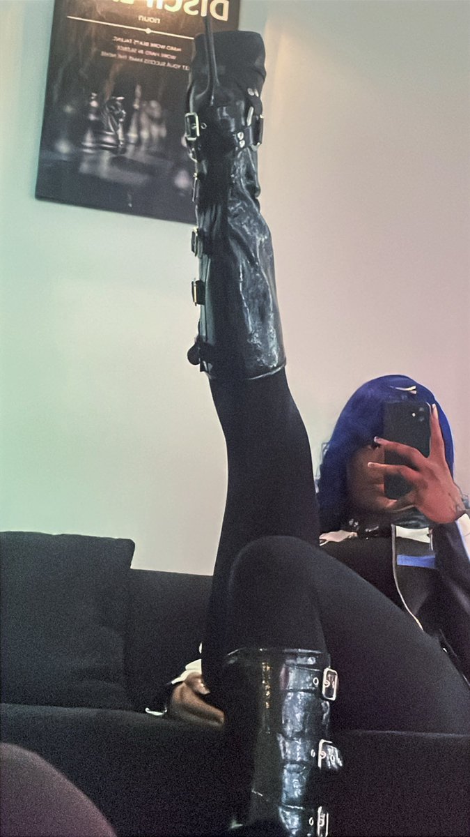 theRealAliciaJ's tweet photo. Js thought to bring my sexiness over to X🪼 
.
.
.
#fashionnova #fypシ #fyppppppppppppppppppppppp #fypシviralシfypシ #blue #fashionstyle #beauty #makeupartist #Trending #NickiMinaj #Barbie #bratzhouse #BARBZGOTYOUNICKI https://t.co/MTIgE4s3ov